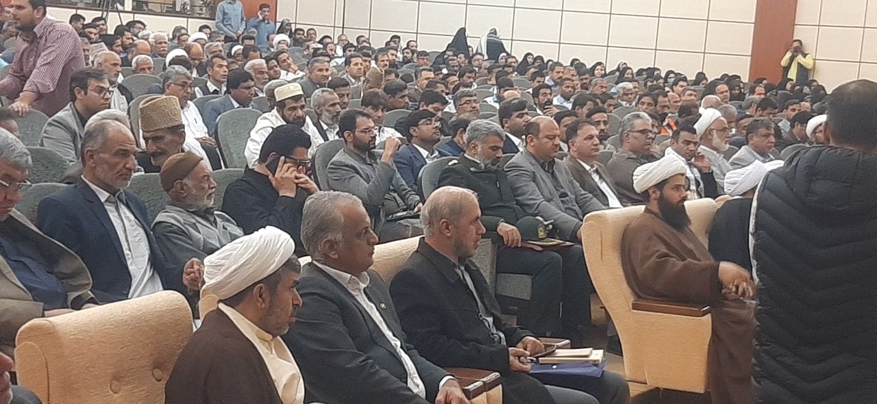 برگزاری چهاردهمین همایش مردمی خورشید ولایت در ایرانشهر
